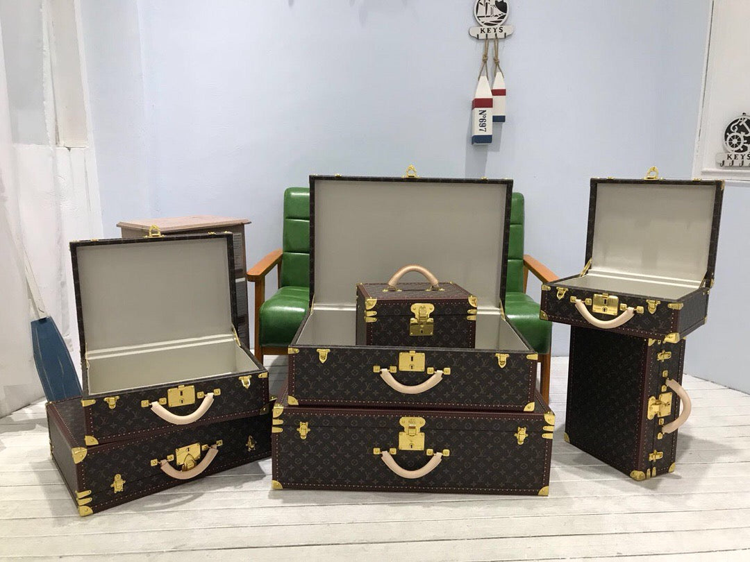 Louis Vuitton Box - Case