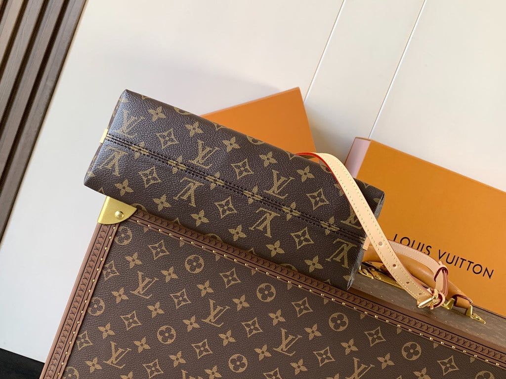 Louis Vuitton Bag Multipass Monogram