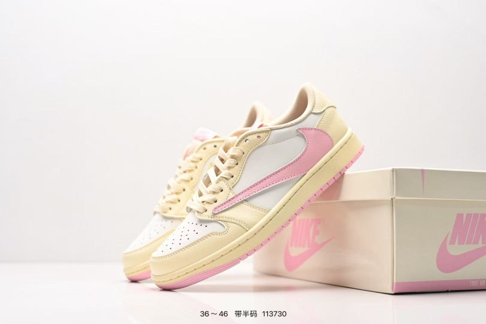 AIR JORDAN 1 RETRO LOW OG SP TRAVIS SCOTT SAIL TROPICAL PINK