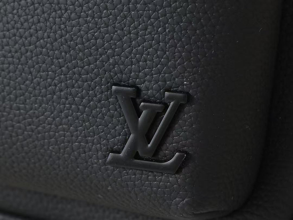 Louis Vuitton Mens Bag