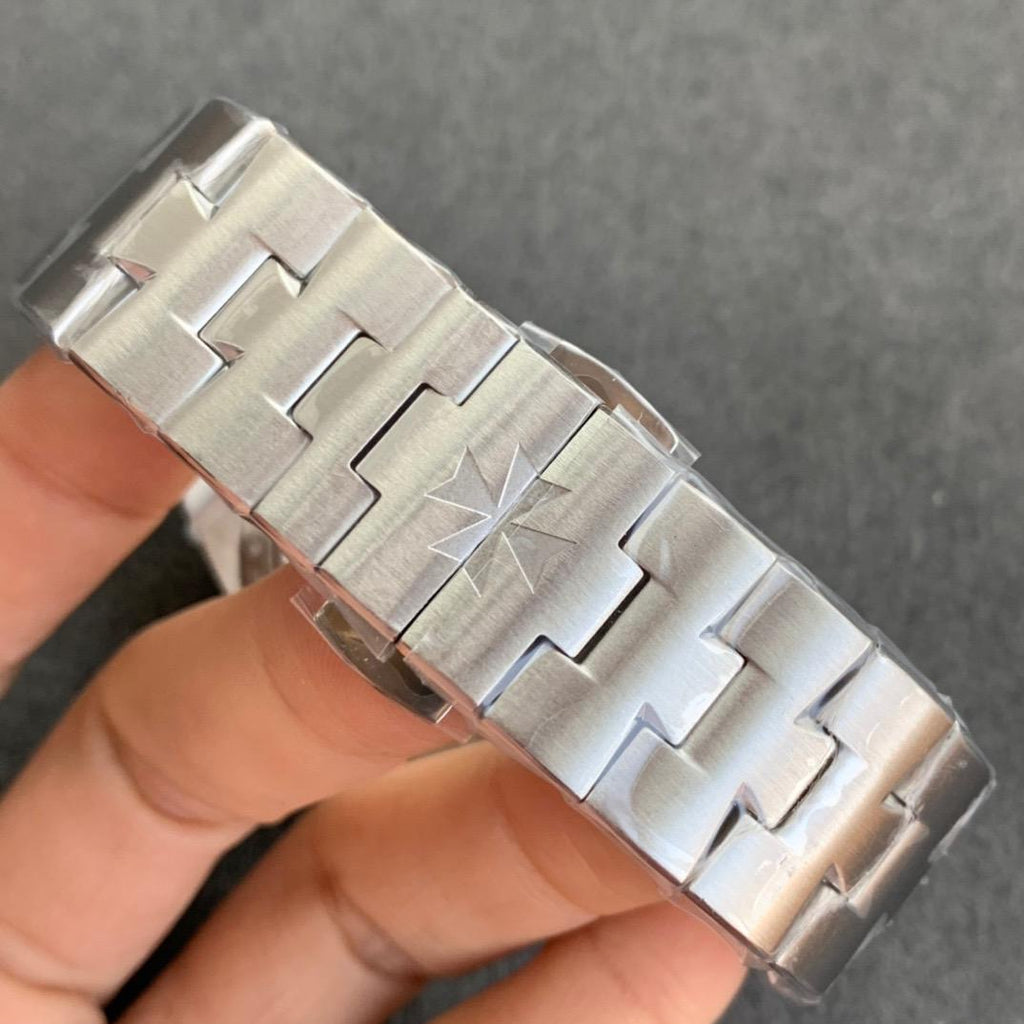 Vacheron Constantin Overseas Perpetual Calendar Ultra-Thin Blue Swiss Superclone