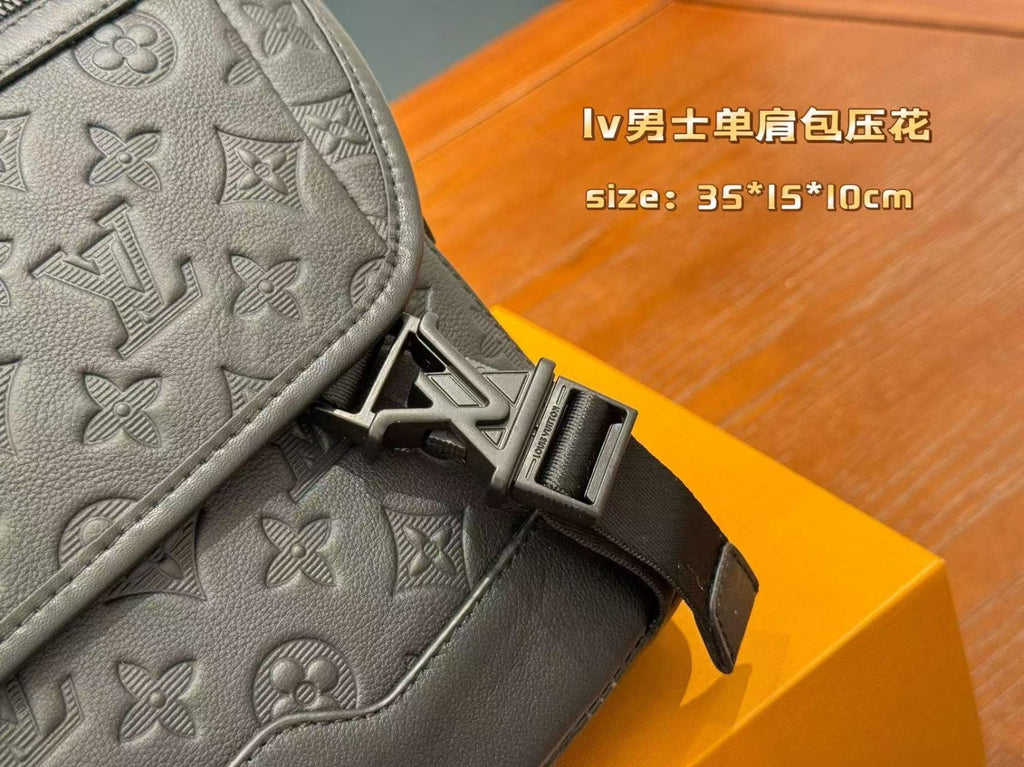 Louis Vuitton Mens Bag