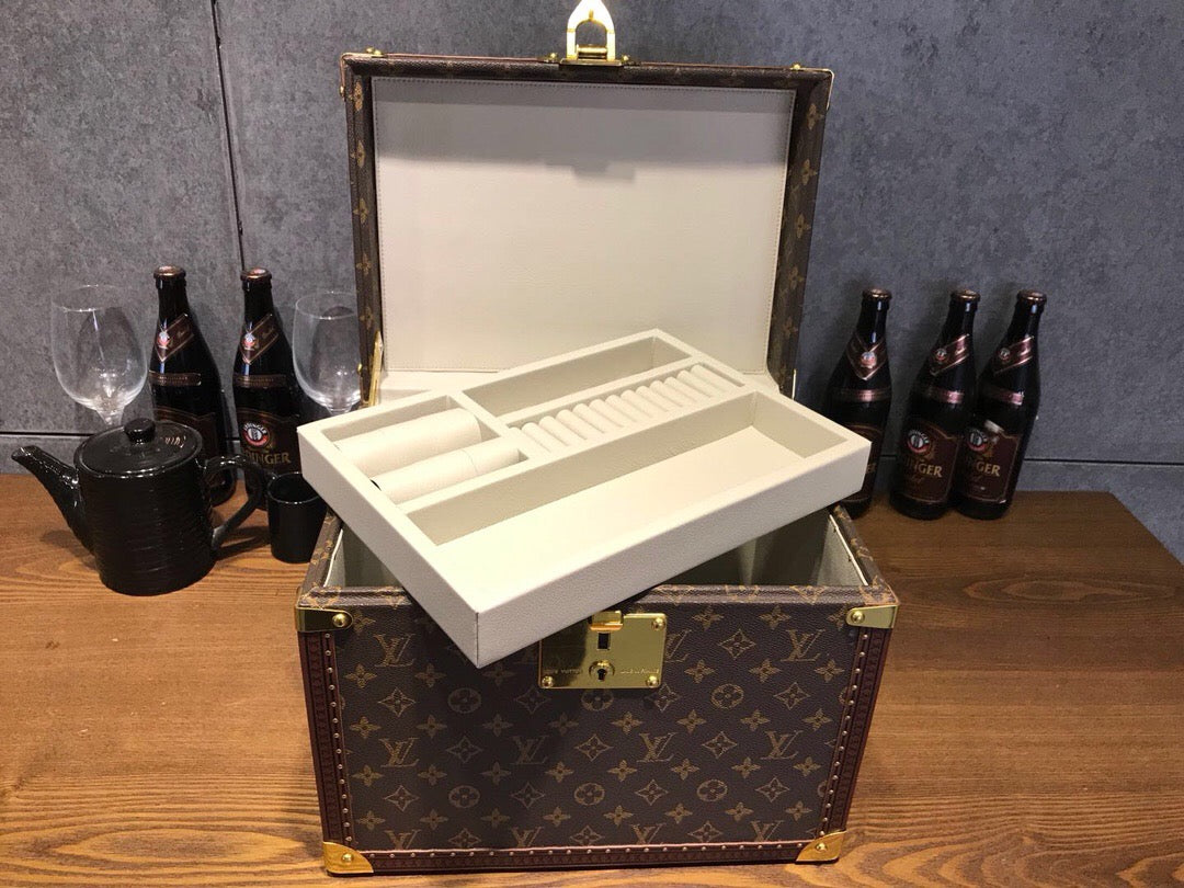 Louis Vuitton Box - Case