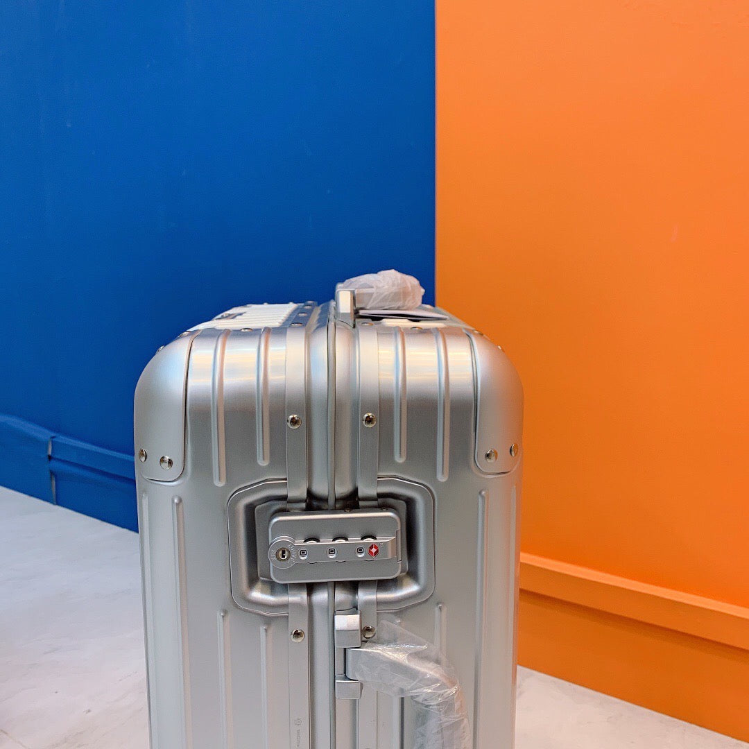 Rimova Travel Bag