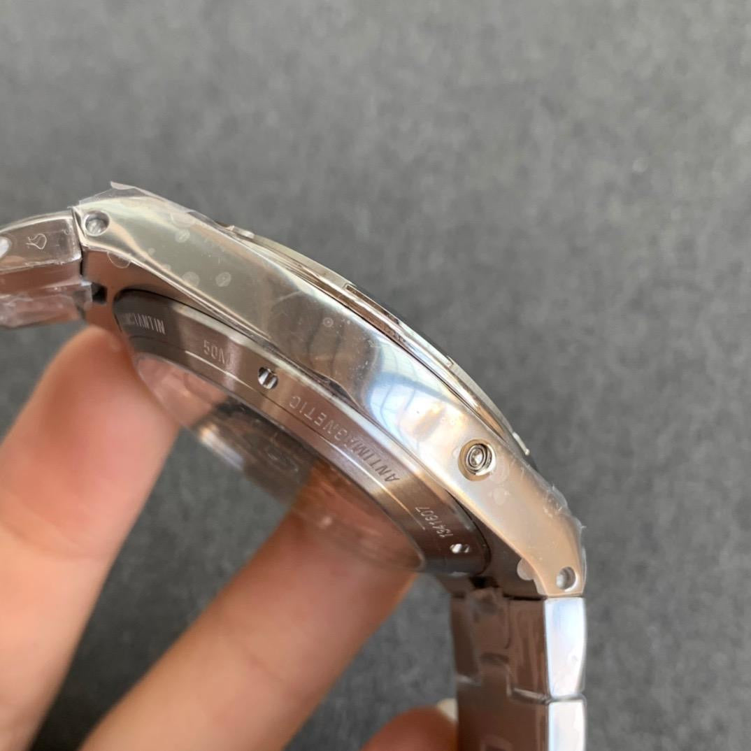 Vacheron Constantin Overseas Perpetual Calendar Ultra-Thin Blue Swiss Superclone
