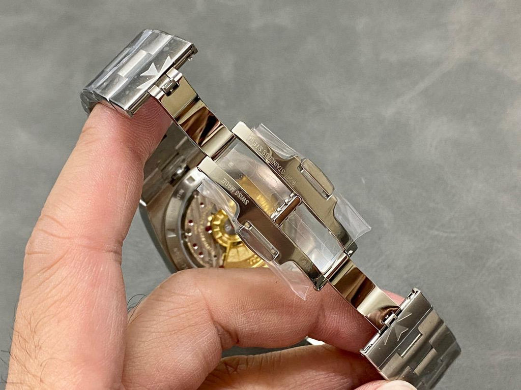 Vacheron Overseas Swiss Superclone