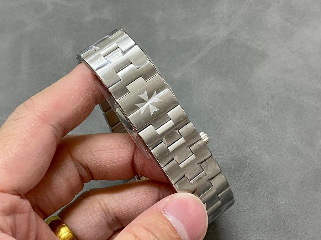 Vacheron Overseas Swiss Superclone