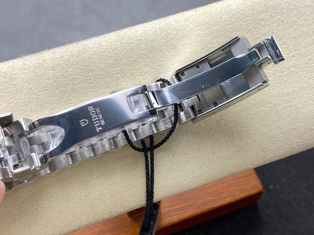 Tudor Black Bay Swiss Superclone Quality